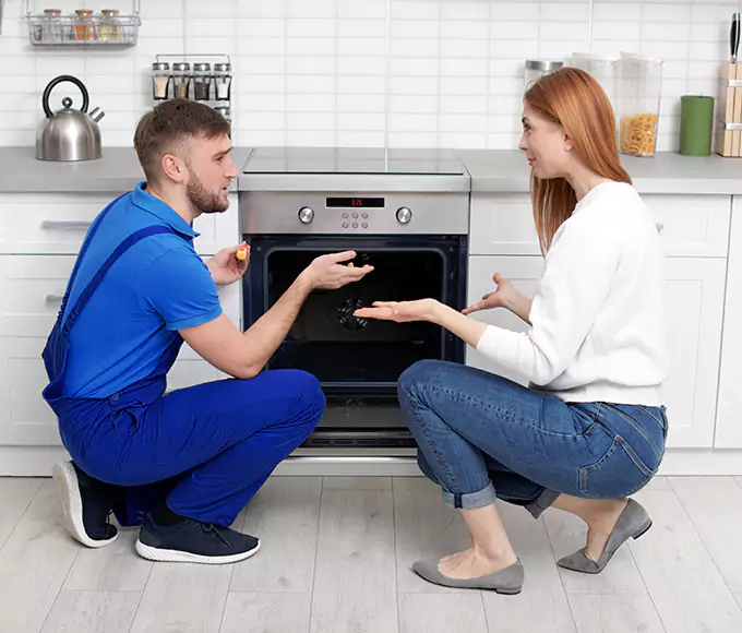 Why Chicopee Kitchens Trust on Chicopee Appliance Pro for Every Oven Fix?